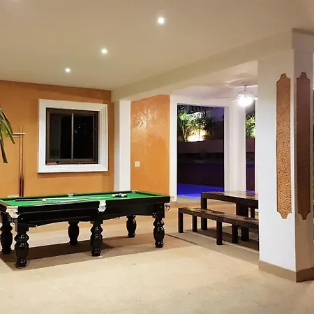 Hideland Luxury Pool Villa Pattaya Walking Street 5 Bedrooms Exterior photo